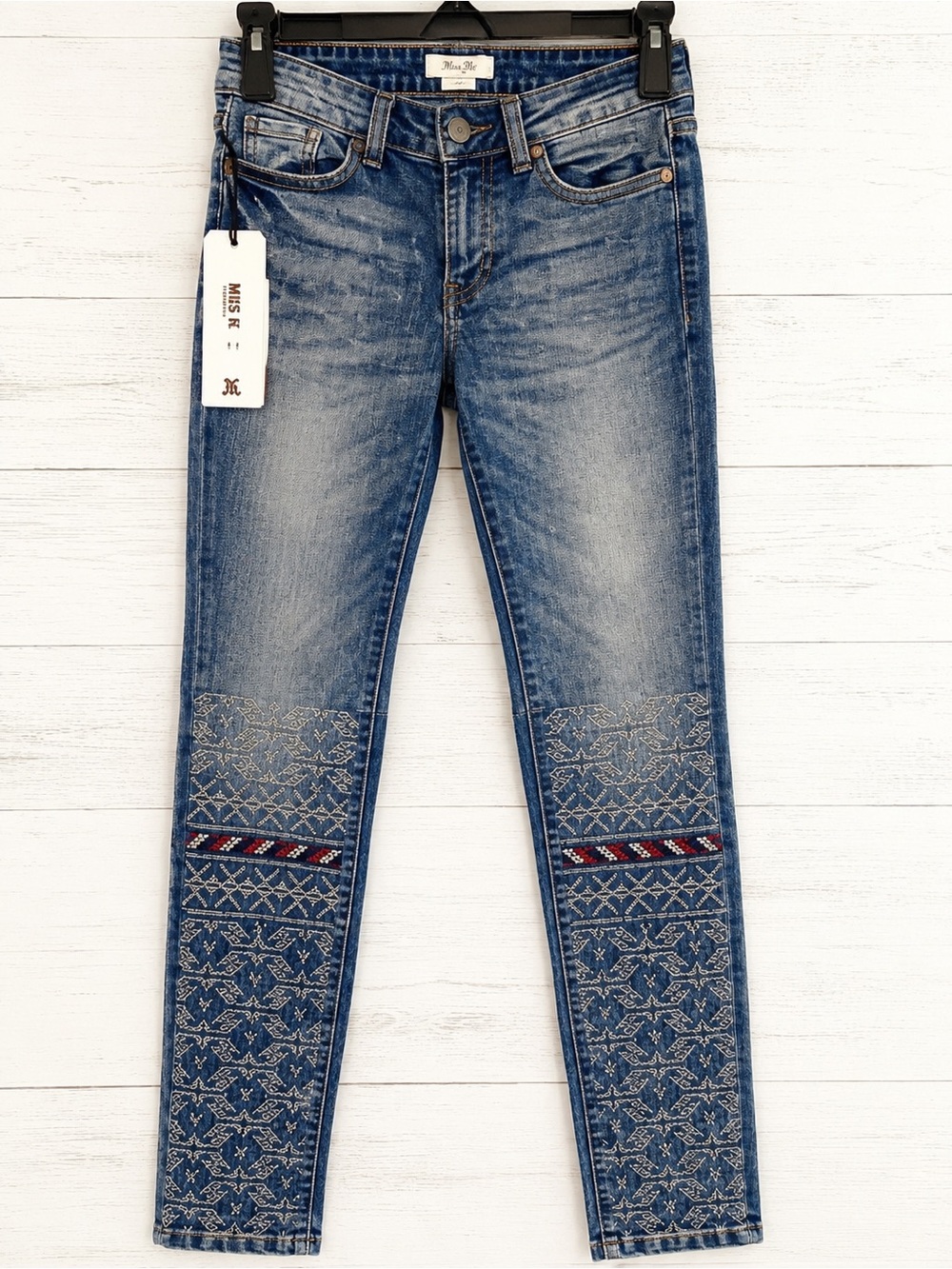 ⭐ Miss Me Embroidered Skinny Jeans Size 25 NWT Southwestern
